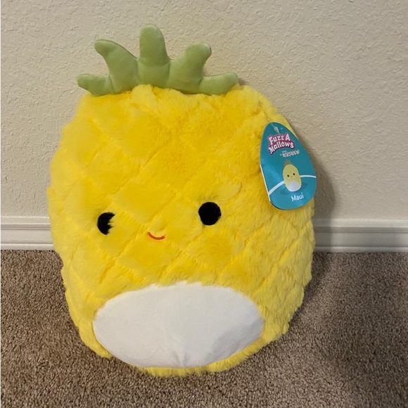 New Maui The Pineapple Fuzzamallow Squishmallow - Picture 7 of 16